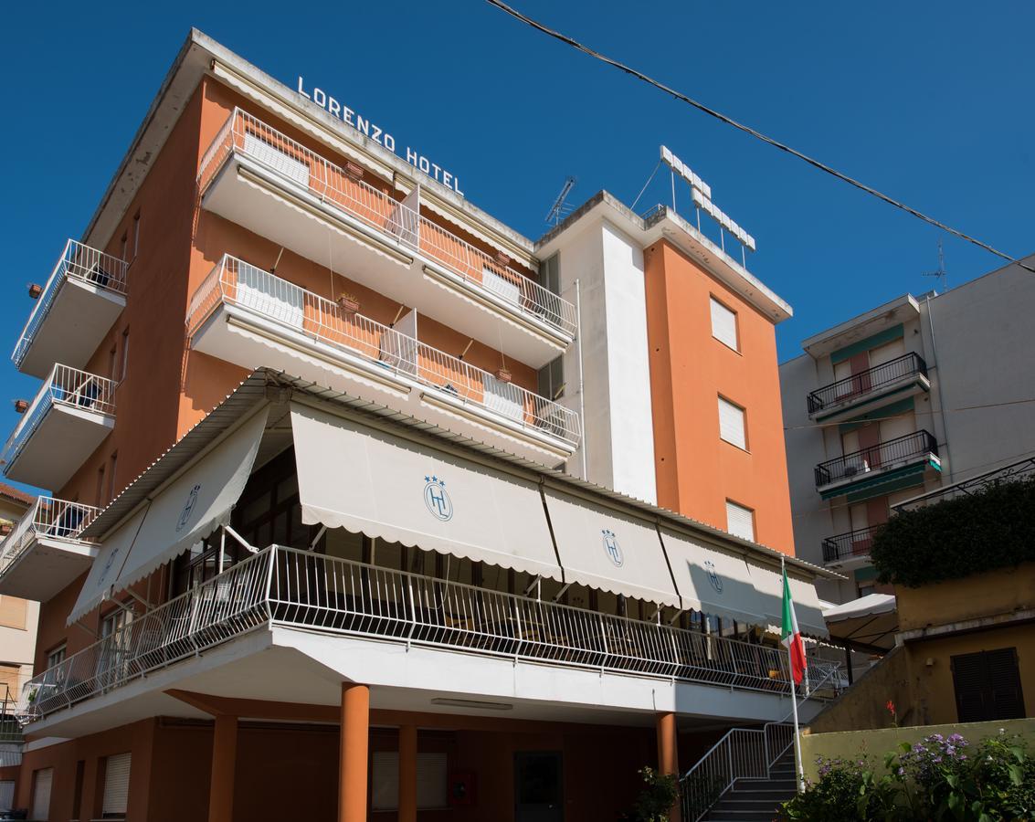 Hotel Lorenzo 塞勒里古 外观 照片